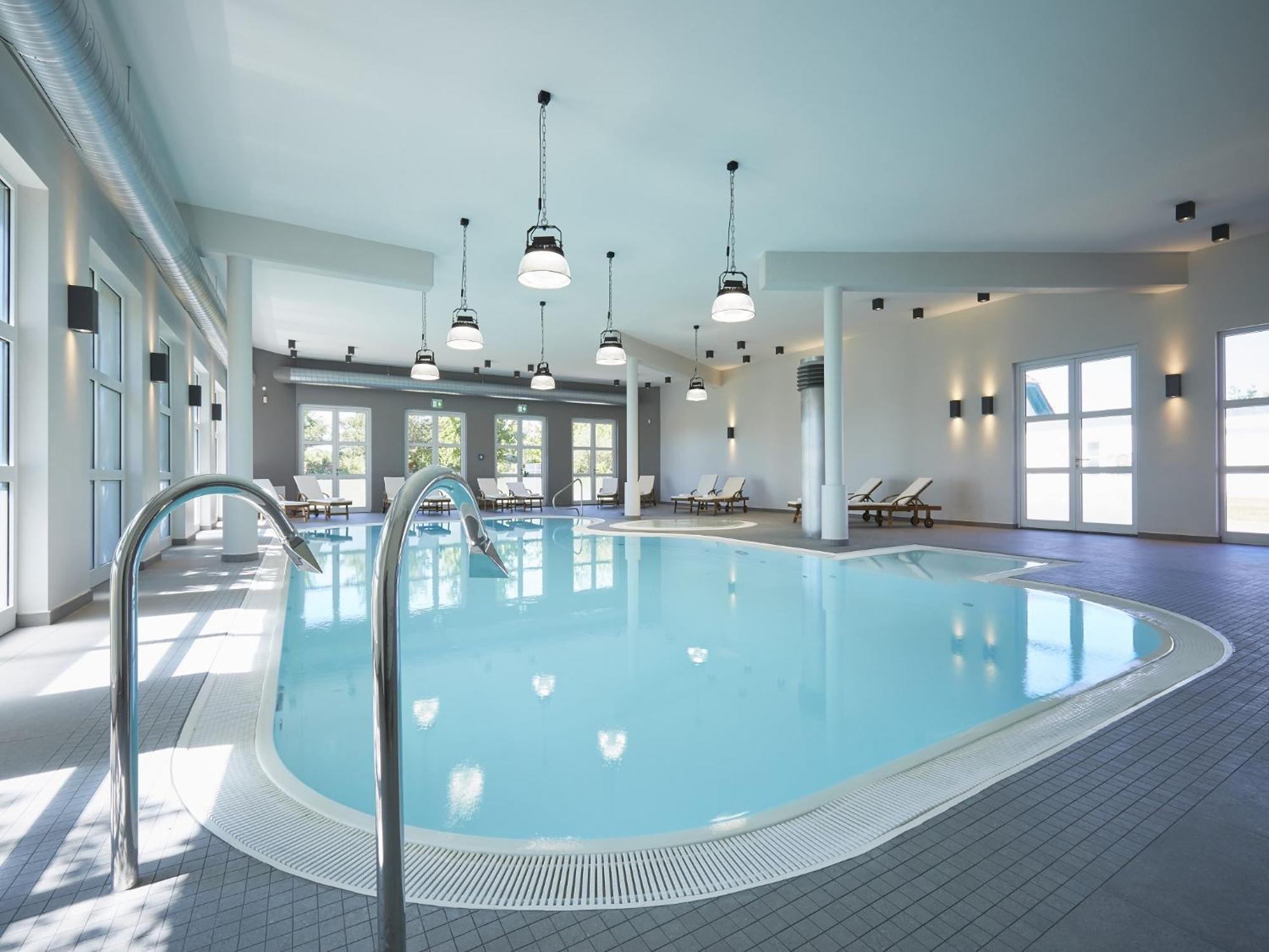 Reetland Am Meer - Luxusplus Reetdachvilla Mit 4 Schlafzimmern, Aussensauna, Loungebereich Und Kamin G07 Dranske Εξωτερικό φωτογραφία