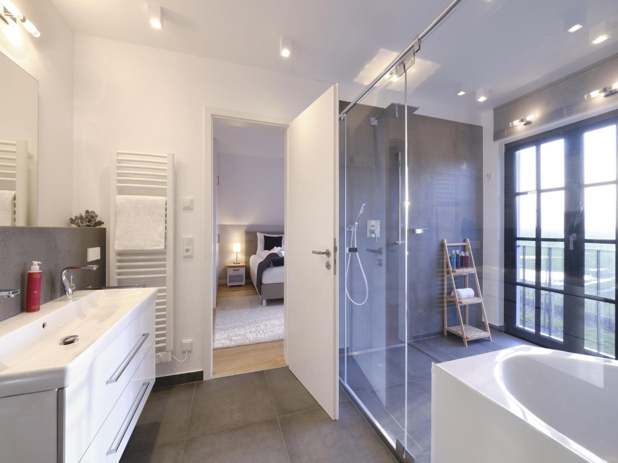 Reetland Am Meer - Luxusplus Reetdachvilla Mit 4 Schlafzimmern, Aussensauna, Loungebereich Und Kamin G07 Dranske Εξωτερικό φωτογραφία